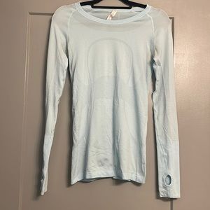 good condition lululemon top